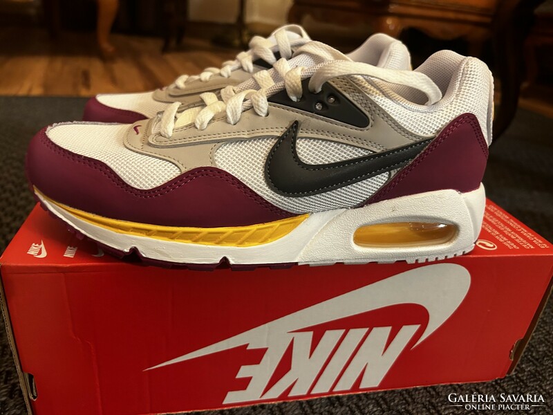 Nike air max women's shoes new!