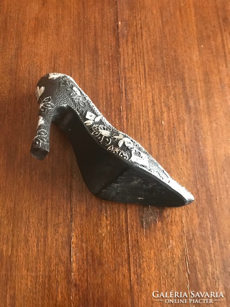 Ring holder shoes. I bought it in Austria. Size: 15x9 cm, very nice.