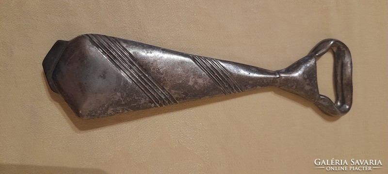 Sörnyitó nykkendő alakú ezüstozott 16cm