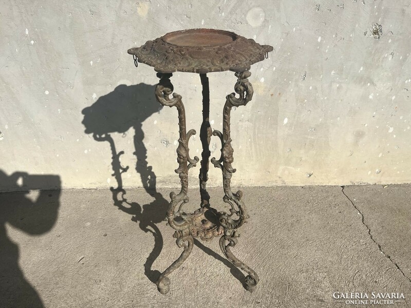 A curiosity! Rare original 1880 antique cast iron oil lamp holder iron