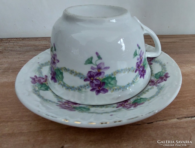 Antik ibolya dekorral díszített porcelán reggeliző készlet, teás csésze aljjal + ajándék 1 db tányér