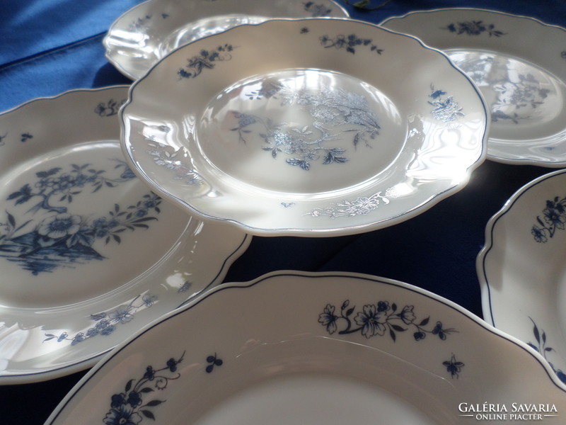 New! Six cake plates with a blue flower pattern, milk glass, Jena Arcopal France