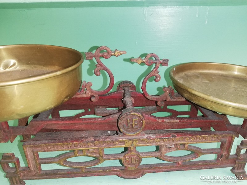 Régi konyhai mérleg antik mérleg régi réztányéros konyha mérleg antik öntöttvas konyhamérleg