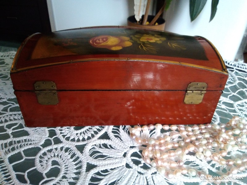 Old wooden jewelry box in a metal frame, with a hand-painted flower pattern on top!