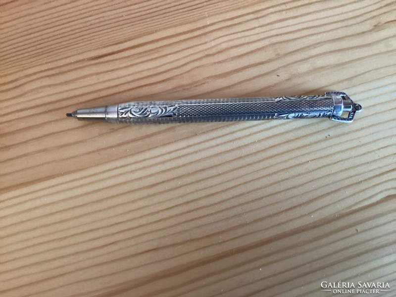 Silver fountain pen.