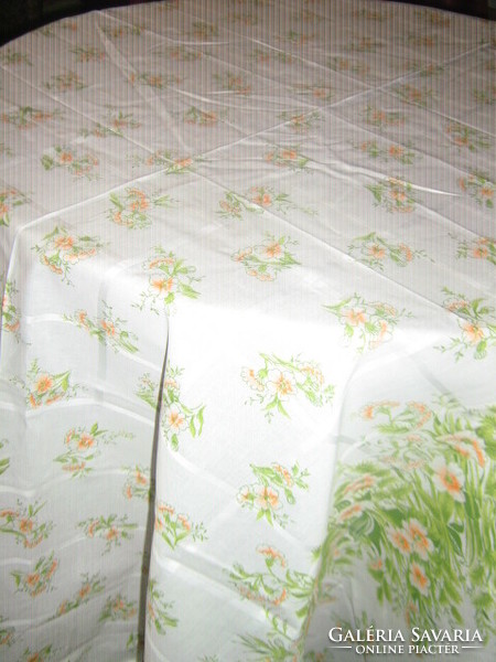Charming spring floral filigree damask tablecloth new