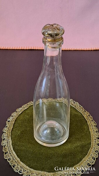 Üveg palack 25 cm