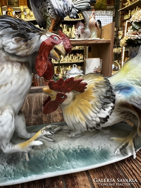 Cockfighting porcelain