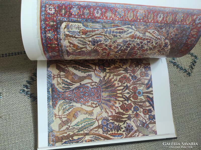 Keleti szőnyegek - szőnyegbecsüs, műtárgybecsüs könyv (Ludmila Kybalová)