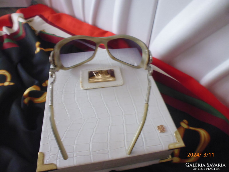 Vintage Roberto Cavalli Women's Sunglasses...