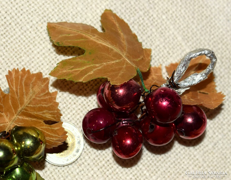 3 Pieces of antique tapestry? Glass Christmas tree decoration bunch of grapes ~11cm