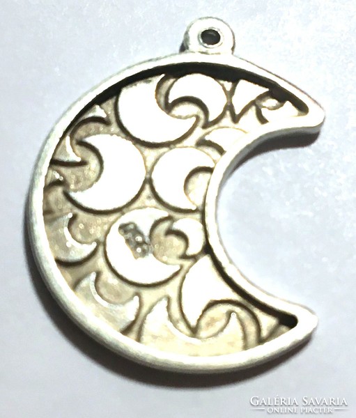 Large silver moon pendant in a special beautiful moon with a moon relief motif
