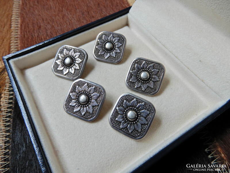 Antique German Jacob Agner silver buttons with flower motif﻿