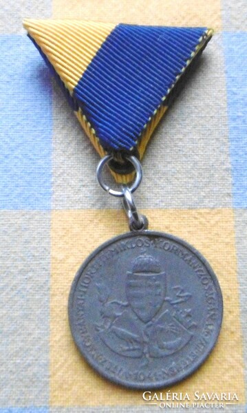 War medal south region with matching war ribbon t1