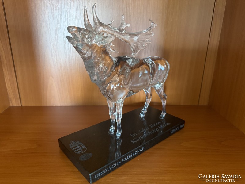 Deer lip crystal glass, on a marble base National Hunting Day, Szany 2012.