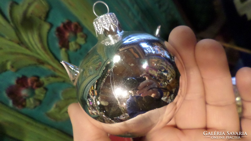New, nostalgia ornament made of glass, in very nice condition. About 6.5 cm cat head.