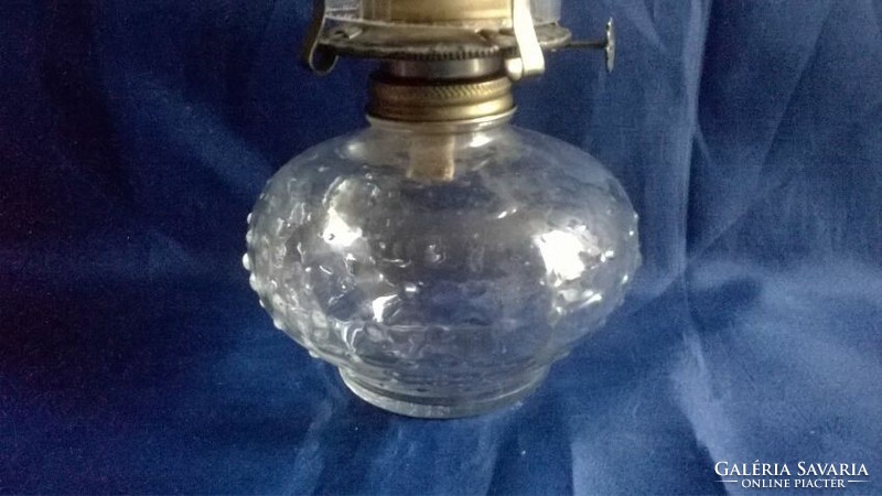 Table kerosene lamp with bubble glass