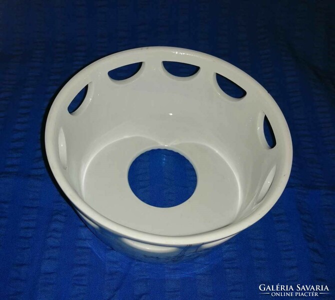 Porcelán melegentartó (A6)