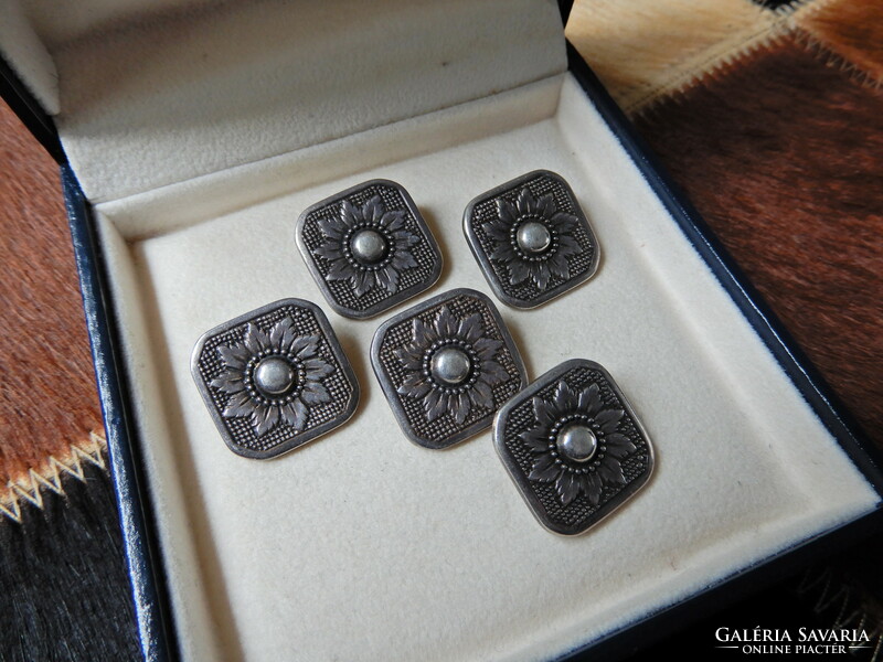 Antique German Jacob Agner silver buttons with flower motif﻿