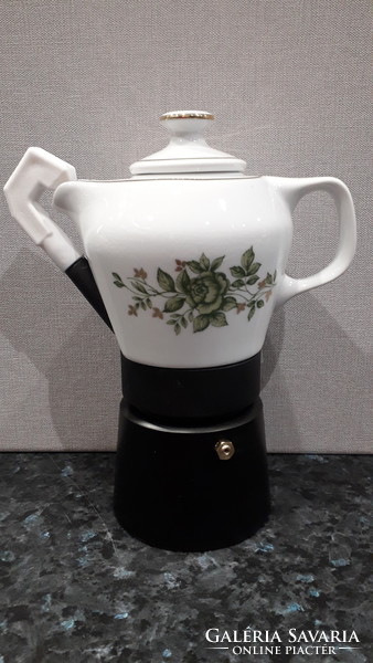 Hollóház porcelain coffee maker with erika pattern