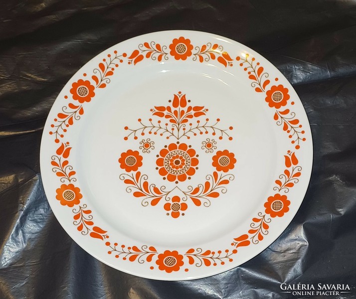2 Great Plains porcelain decorative plates