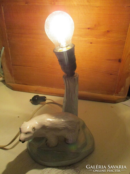 Retro polar bear ceramic floor lamp