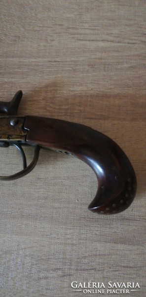 Wrought gun