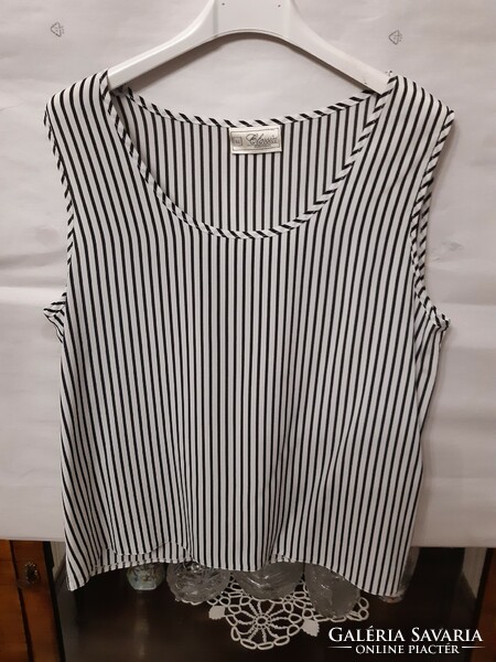 New, classics brand, sleeveless, striped top, size 14.