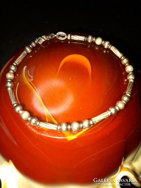 Bracelet strung with silver beads - 18.5 Cm