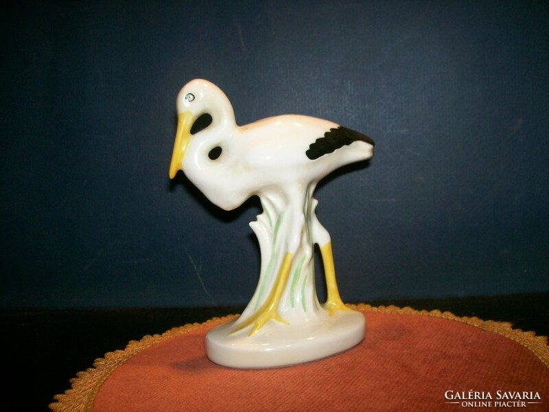 Porcelain heron figure 14 cm high