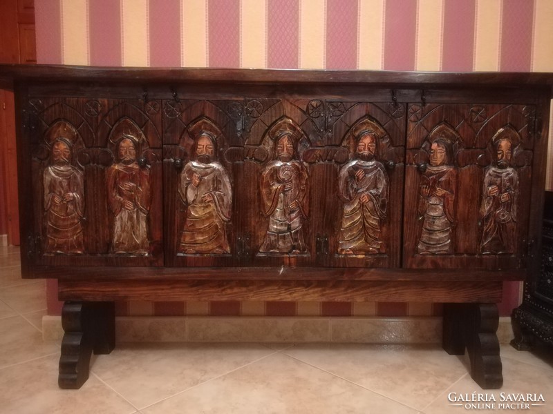 Extremely unique chest of drawers / wardrobe + gift mirror made of solid wood with a carved medieval image