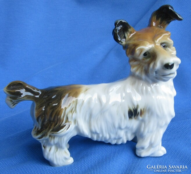 ENS porcelán kutya   jelzett,  9.5  cm magas