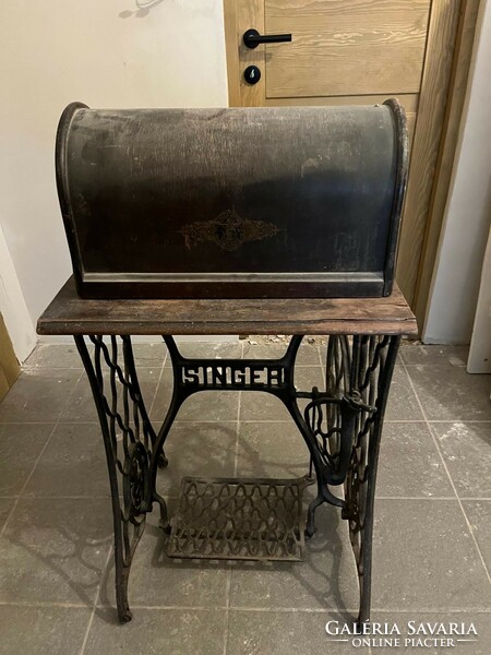 Singer sewing machine and stand