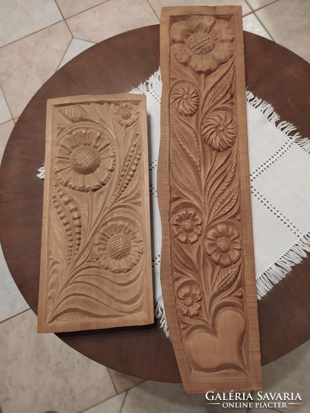 Carved hardwood picture, board picture 2 pcs