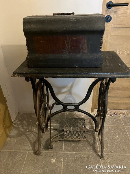 Singer sewing machine and stand