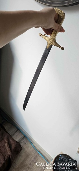 Damaszkuszi kard replika 50 cm-es díszített réz hüvely, acél penge
