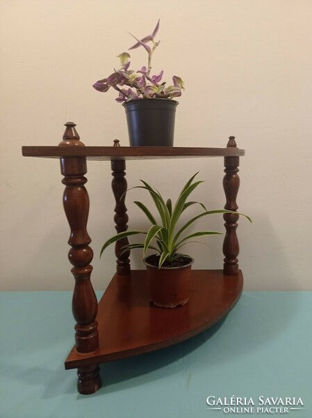 Flower holder corner shelf