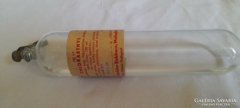 Old medical painkiller freezing medicine dispenser chloraethyl glass bottle