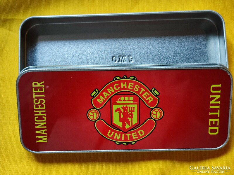 Manchester united silver metal box, storage, pen holder