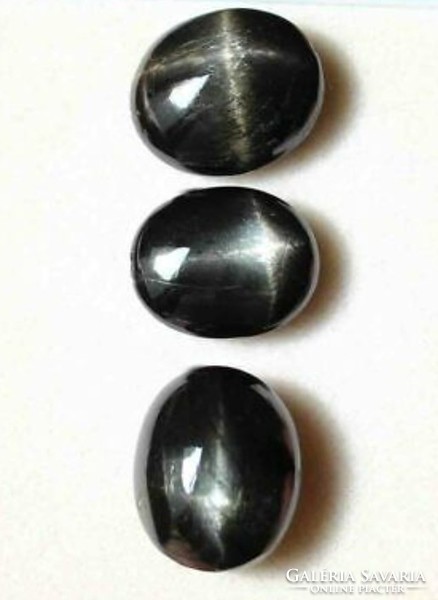 Black diopside kaboson gemstones are a real rarity!