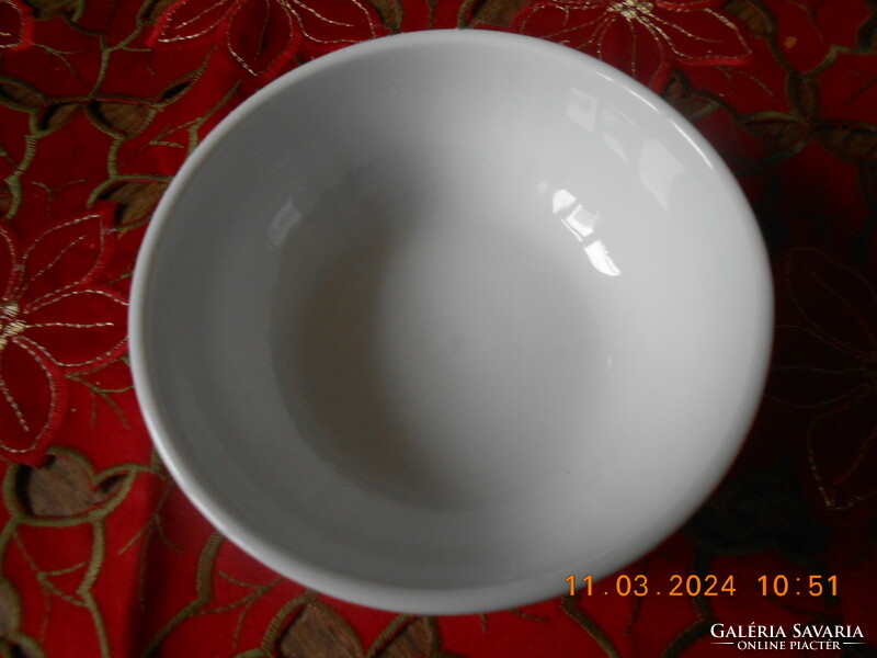 Zsolnay fehér tálka, 12,5 cm