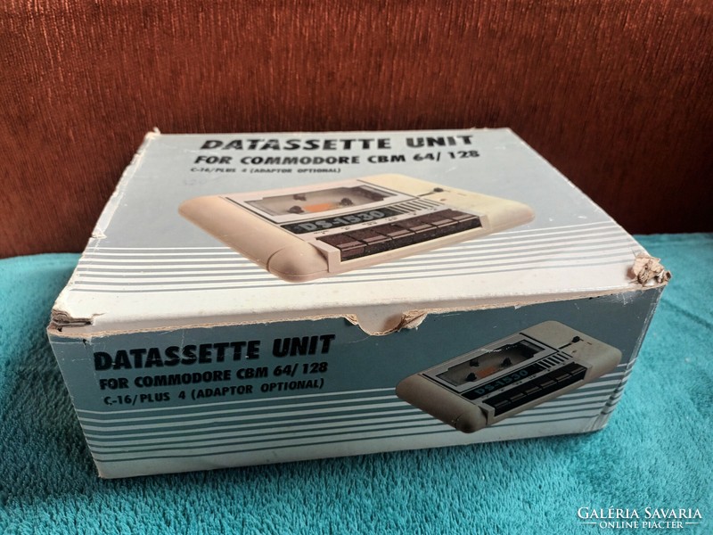 Commodore Datassette Unit 64 magnó, eredeti dobozában, leírásával, gyűjtői darab