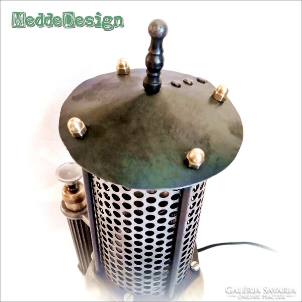 MeddeDesign Steam/DieselPunk, Loft/Industrial típusú asztali hangulatlámpa