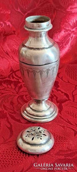 Antique silver-plated sugar shaker, salt shaker (m4522)