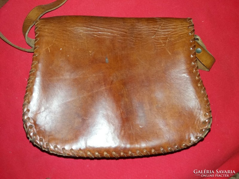 Antik bőr tarsolyforma eredeti ZIEGLER (SZEGED) bőrdíszműves táska 30 x 26 cm a képek szerint