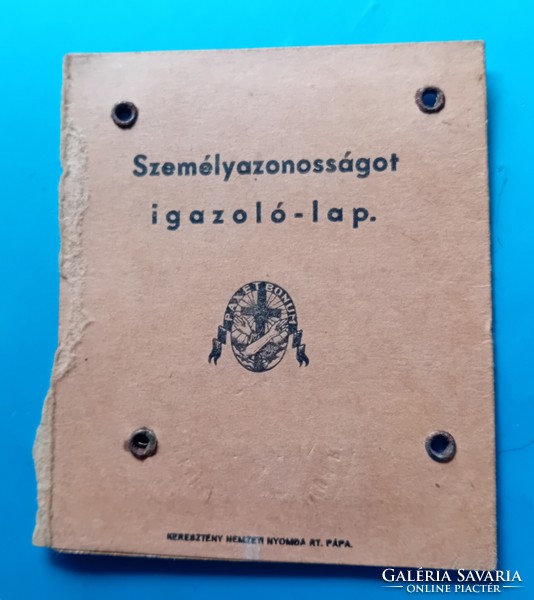 II. világháborús katonai fotó kitüntetésekkel ( tábori lelkész) igazolványlapon