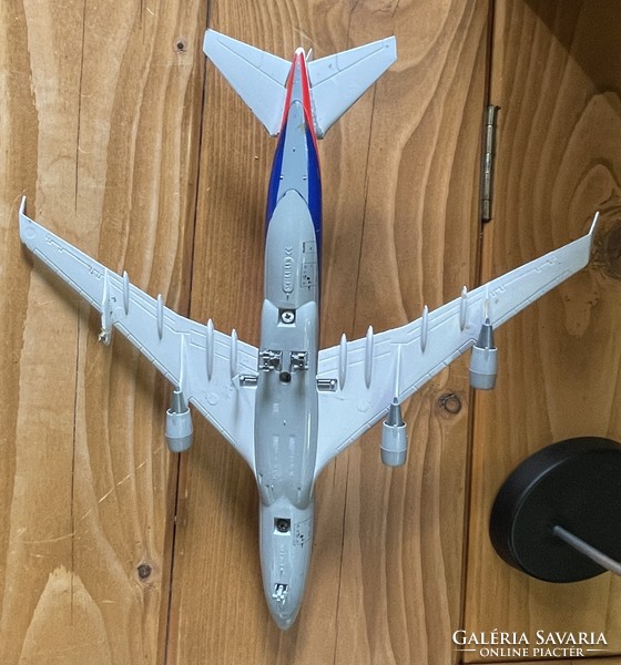 Boeing 747 airplane model