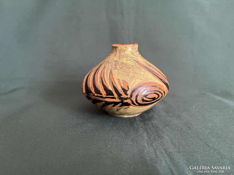 Rare Gorka livia ceramic vase (c0017)