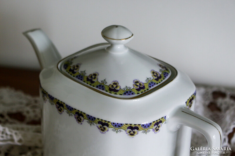 Victoria teapot, 1.5 liter, clean design, pansy pattern. - Flawless