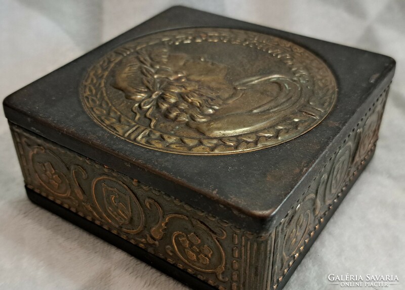 King Matthias metal box, gift box (l4568)